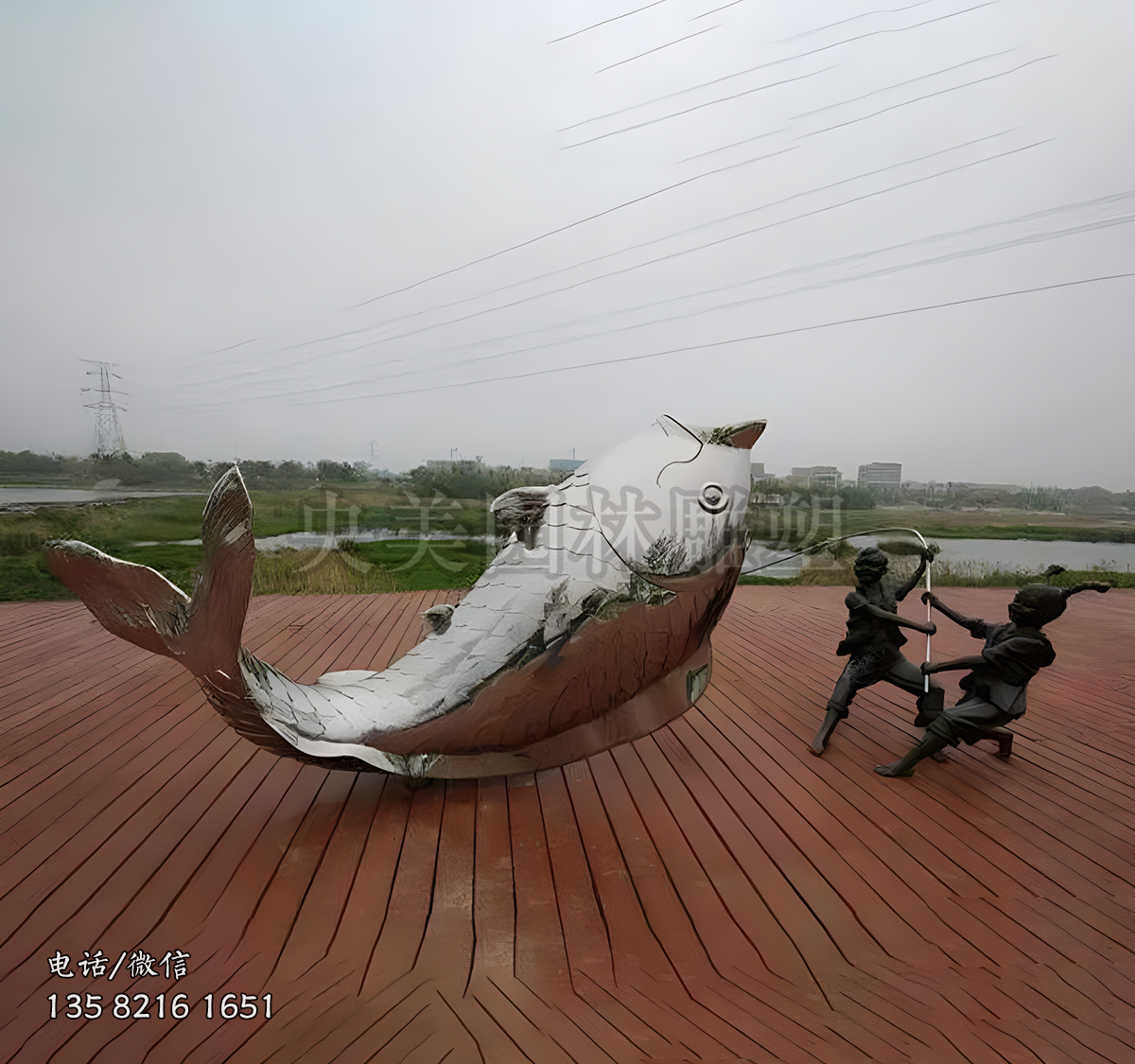 不銹鋼鏡面鯉魚(yú)雕塑