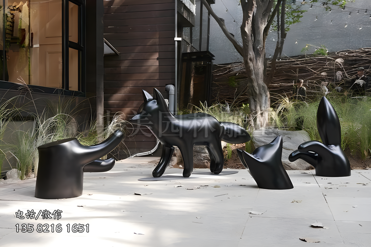 玻璃鋼創(chuàng)意狐貍雕塑擺件