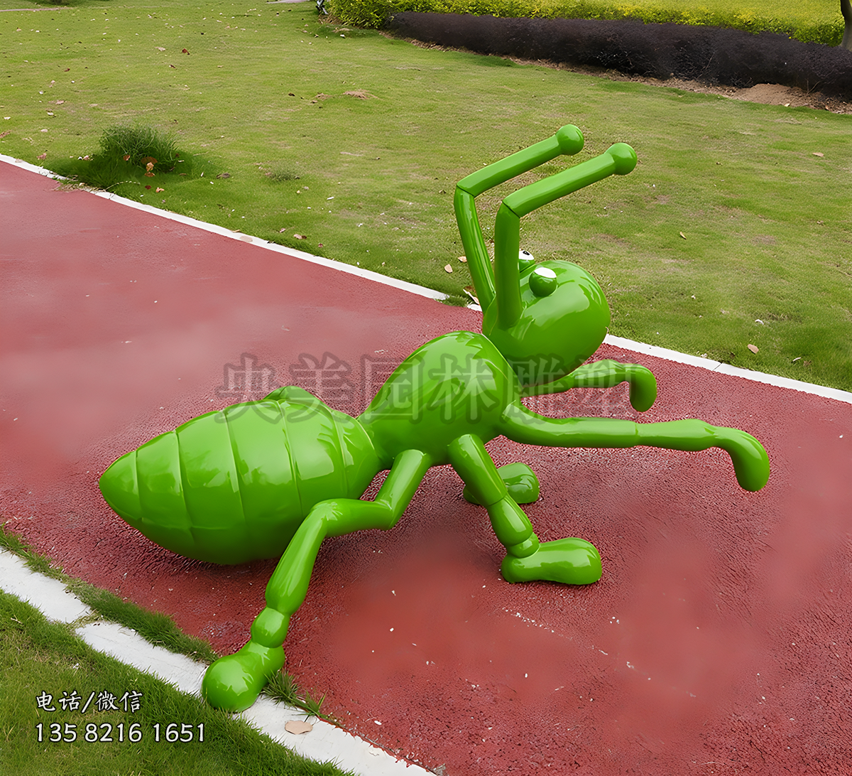 綠色玻璃鋼螞蟻雕塑