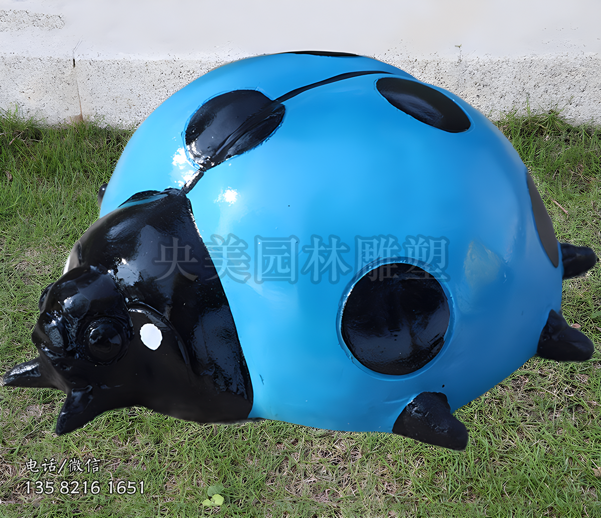藍(lán)色玻璃鋼瓢蟲雕塑