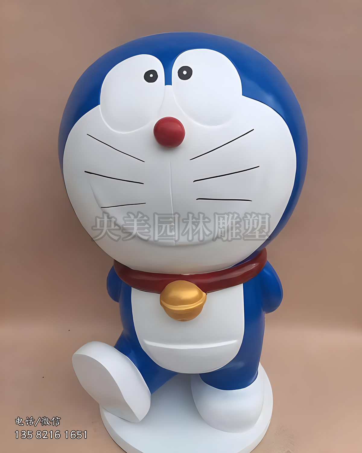行走的哆啦A夢(mèng)動(dòng)漫雕塑