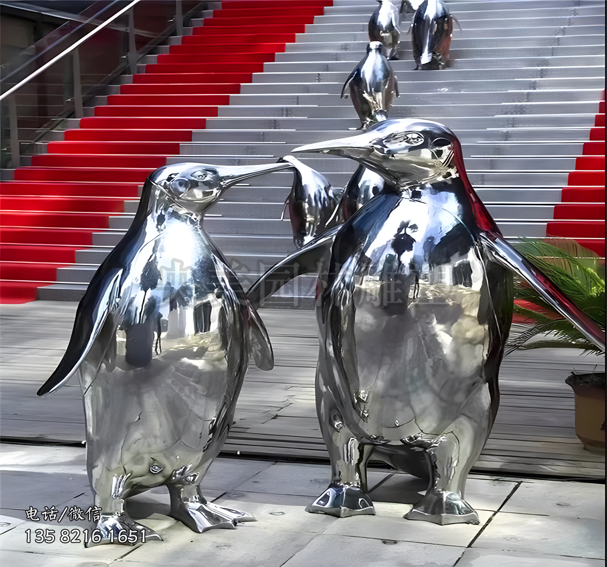 鏡面不銹鋼企鵝群雕塑