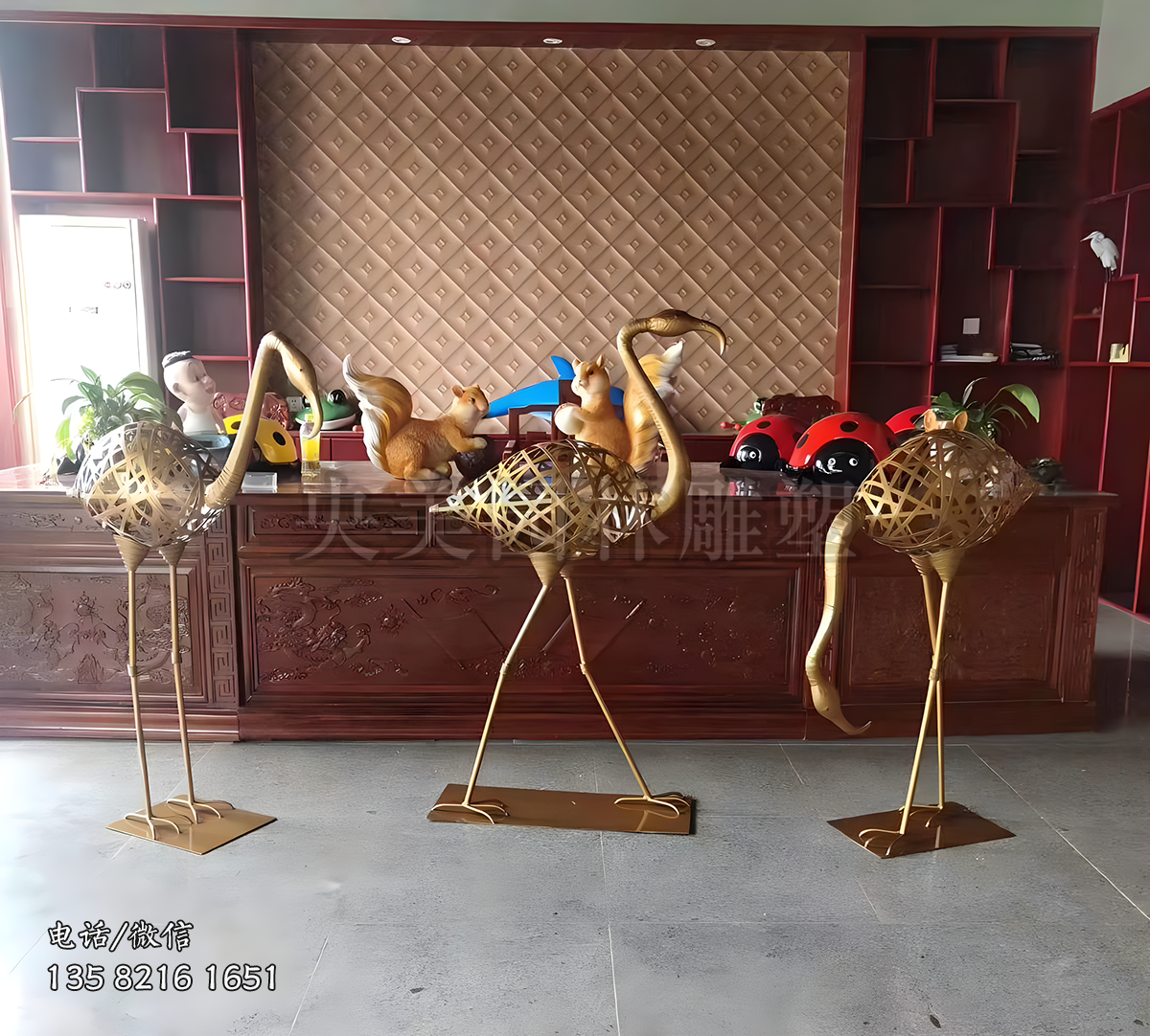 網(wǎng)格鏤空不銹鋼火烈鳥雕塑