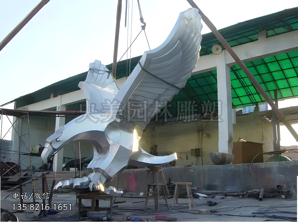 幾何造型不銹鋼老鷹雕塑