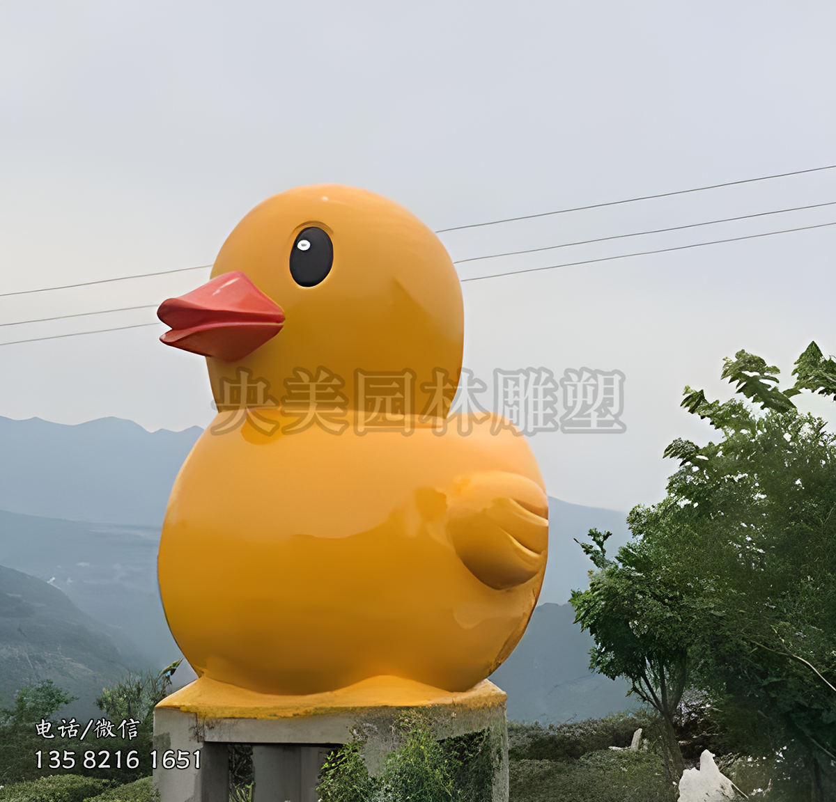 大型小黃鴨卡通雕塑