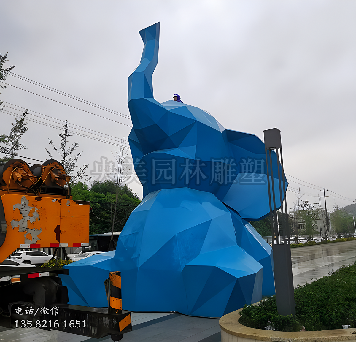 卡通不銹鋼大象切面造型雕塑