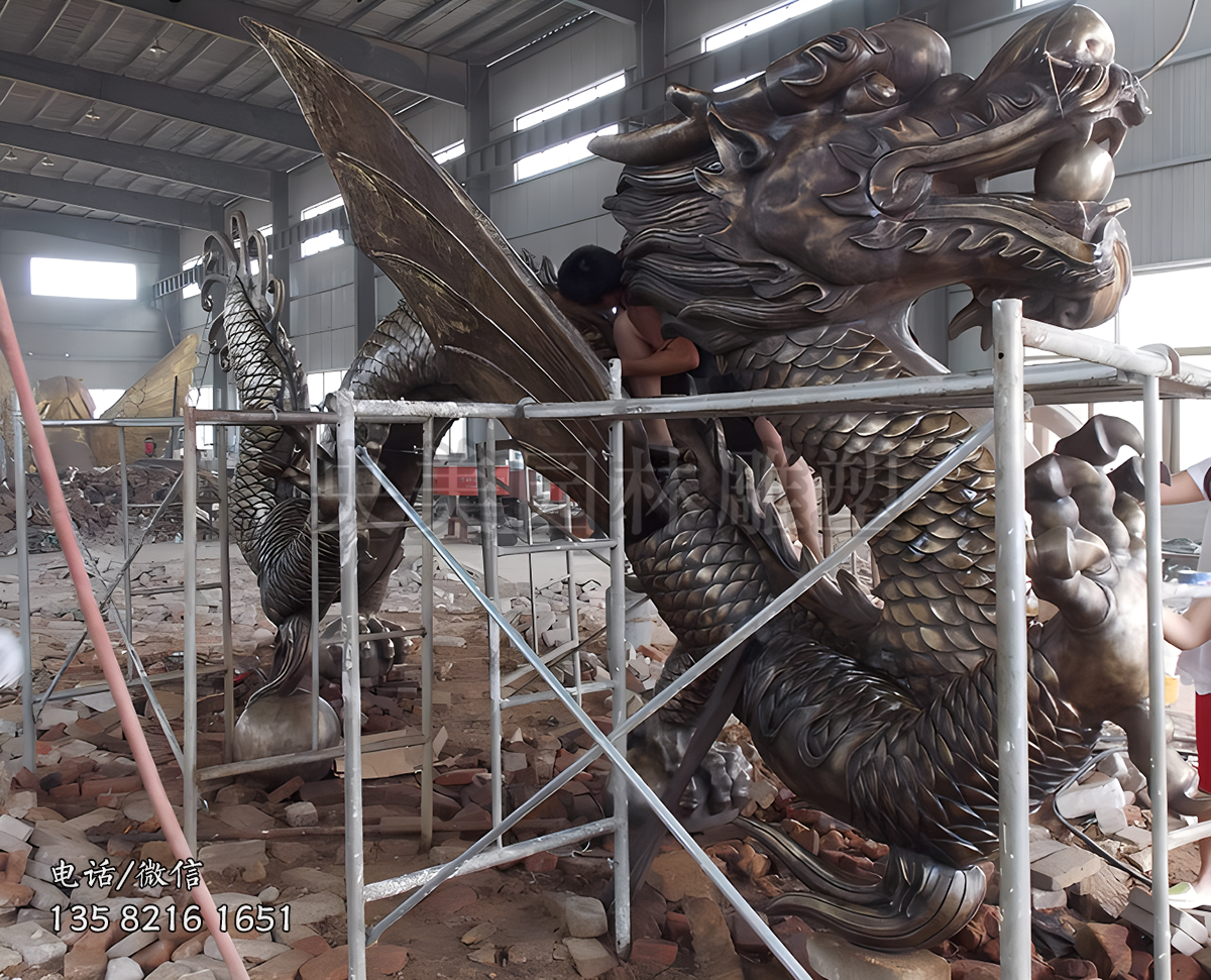 純銅龍雕塑