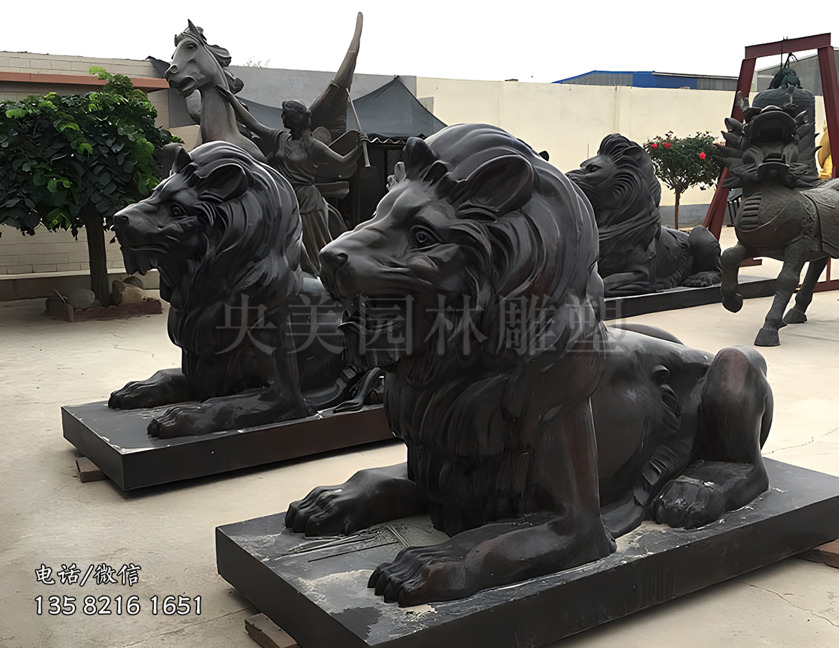 匯豐爬獅子銅雕