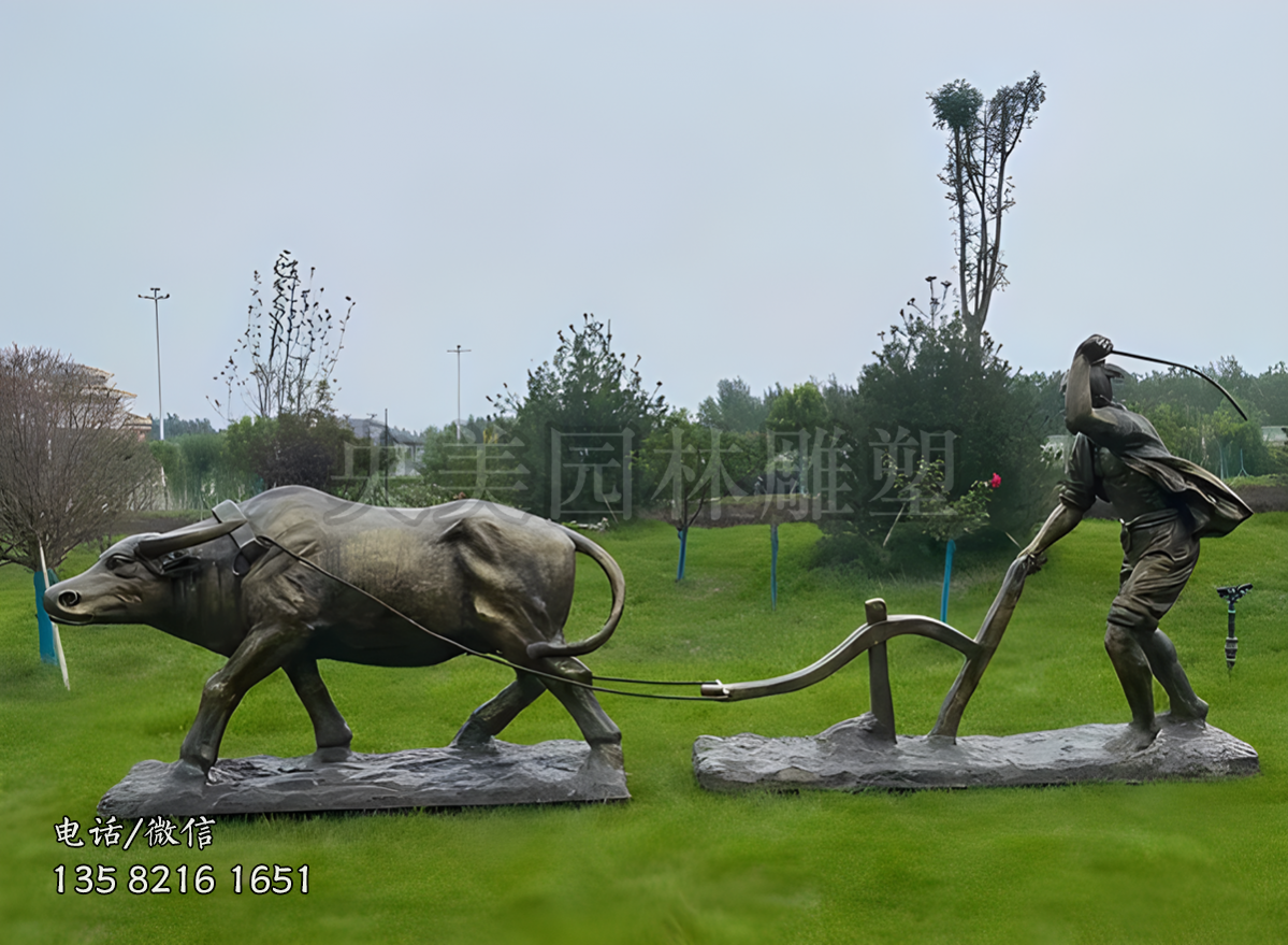 玻璃鋼耕地牛雕塑