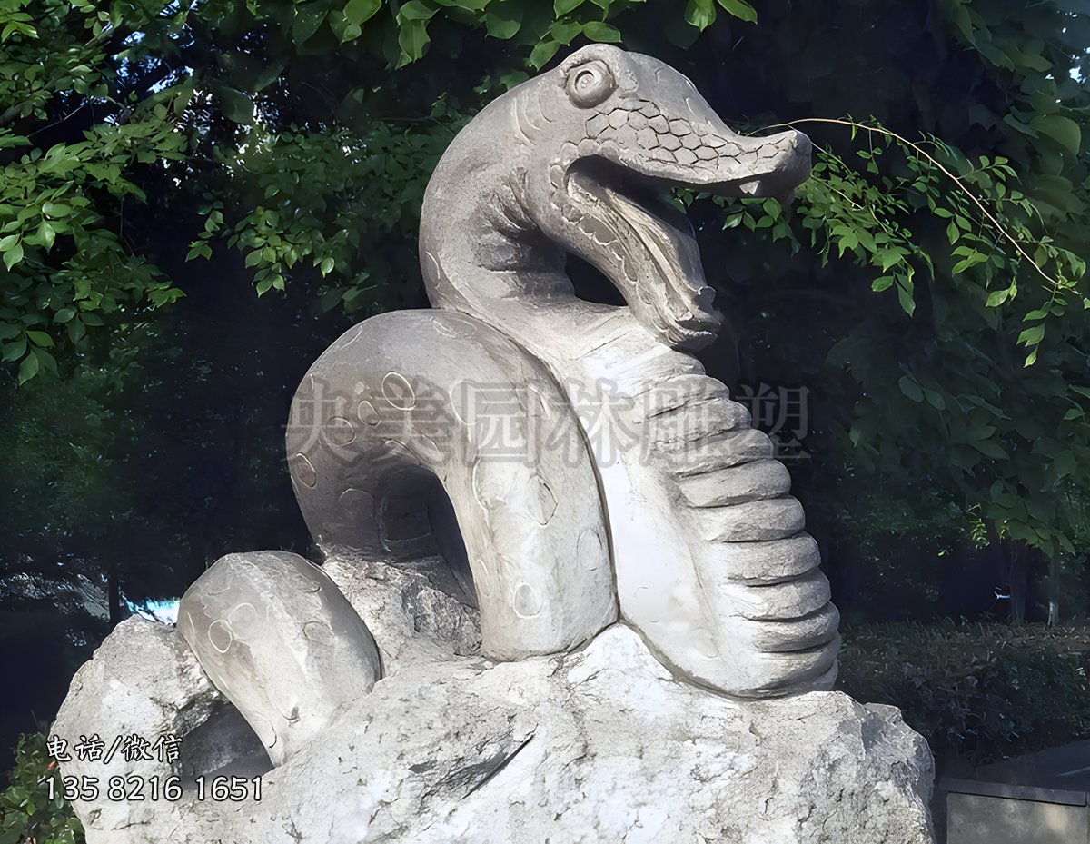 石頭雕刻蛇雕塑