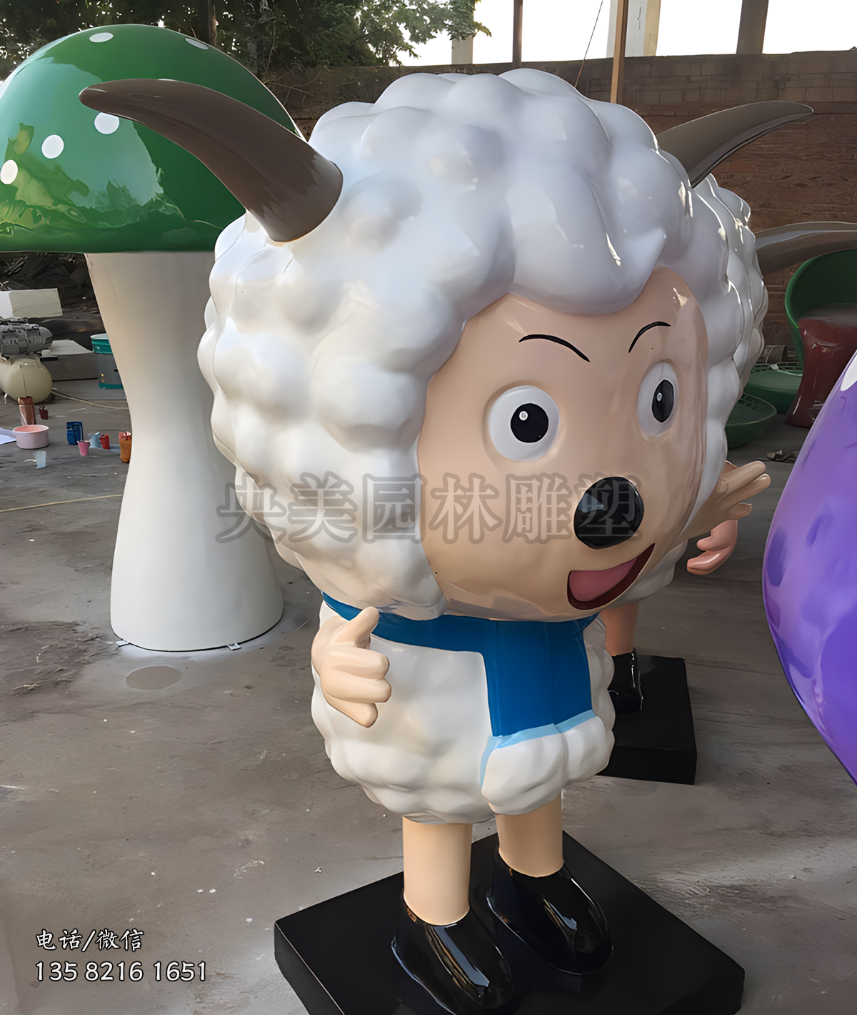 玻璃鋼喜羊羊動漫人物雕塑