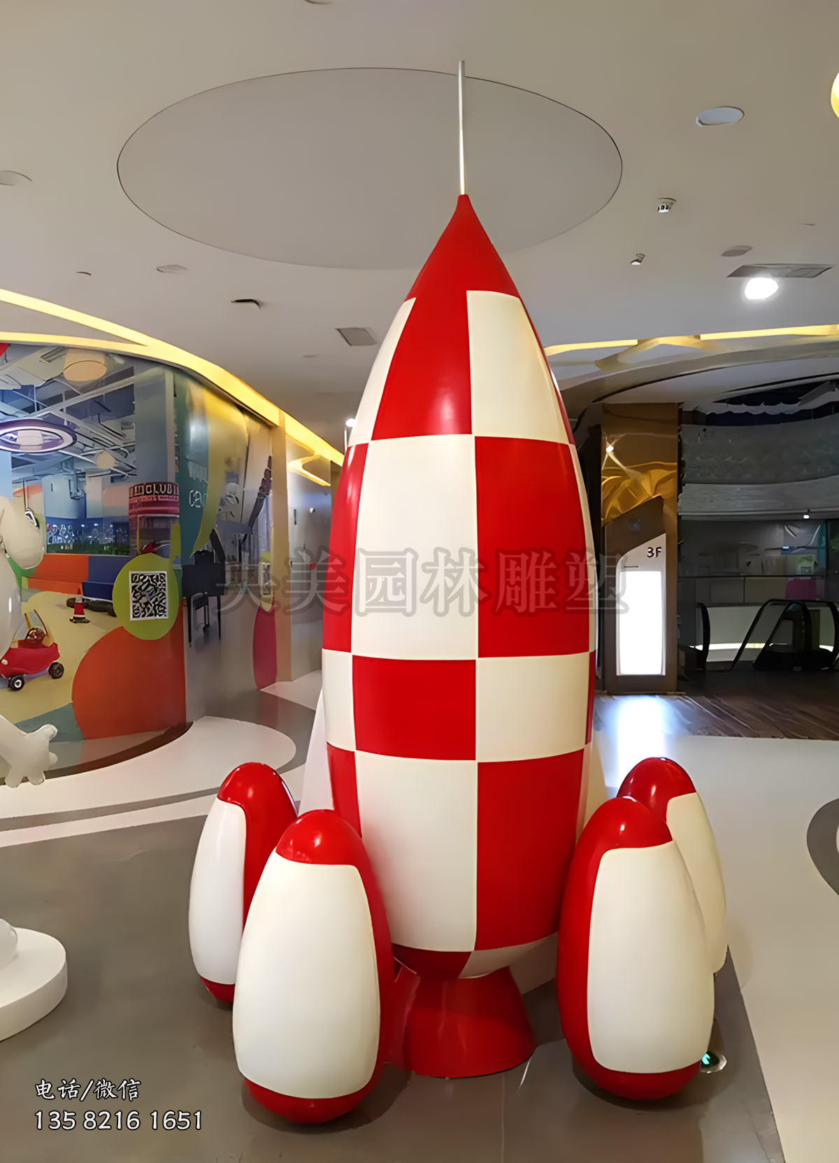 玻璃鋼卡通造型火箭衛(wèi)星雕塑