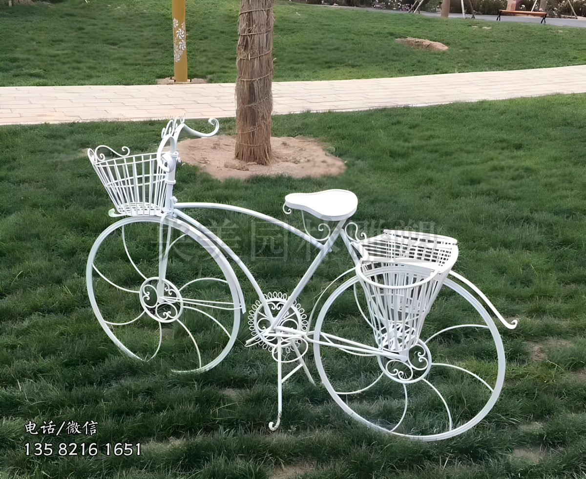 花邊鐵藝自行車(chē)雕塑