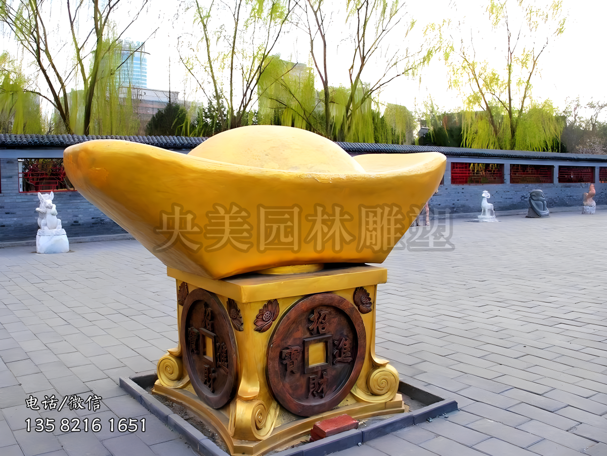 鑄銅漆金招財(cái)進(jìn)寶元寶景觀雕塑
