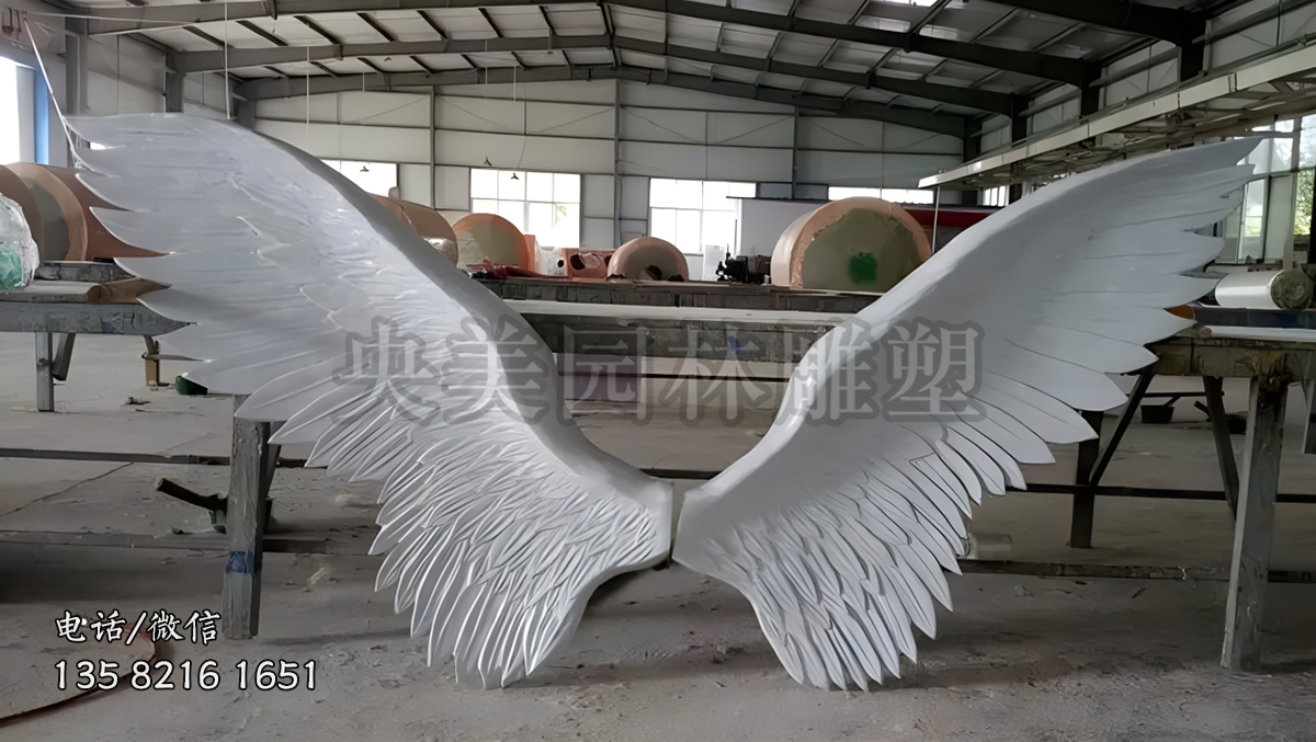 玻璃鋼仿真翅膀雕塑