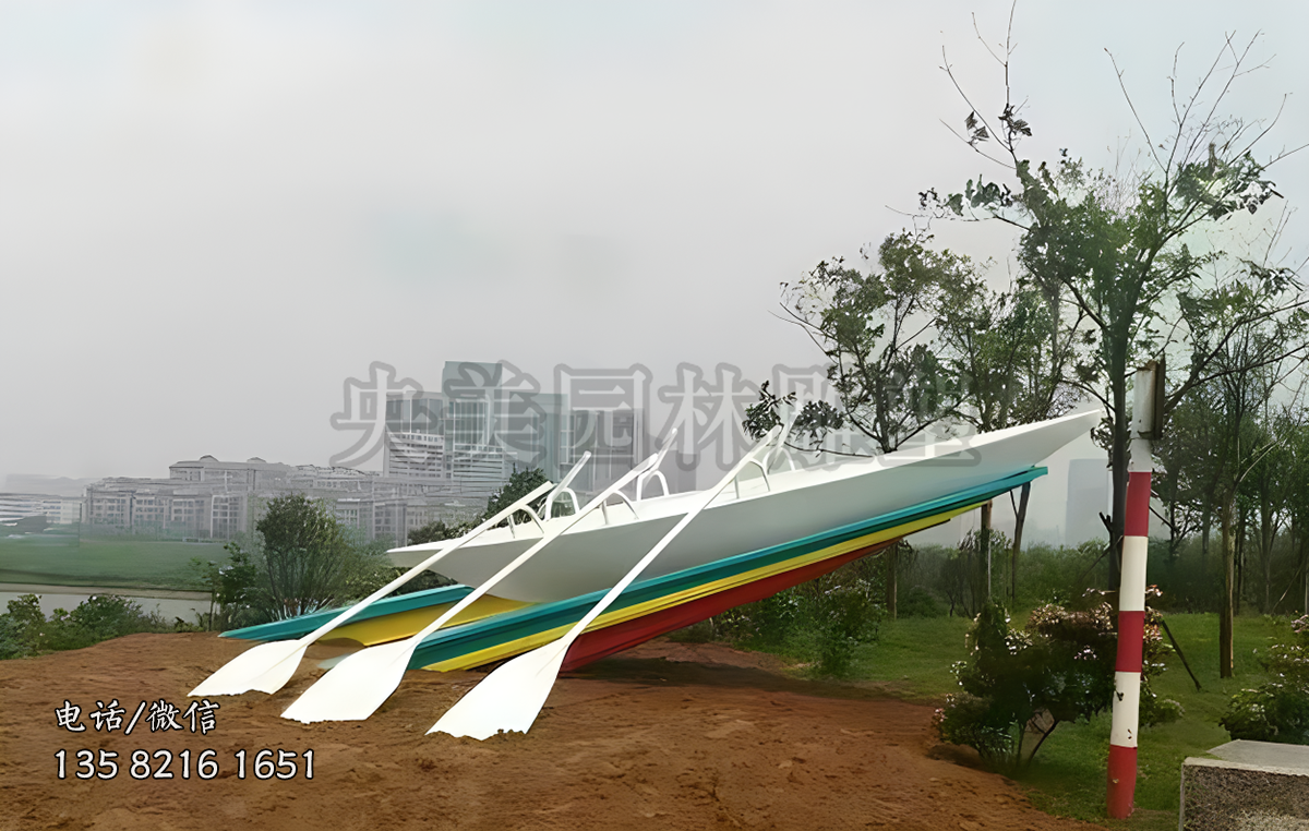 不銹鋼船和船槳雕塑