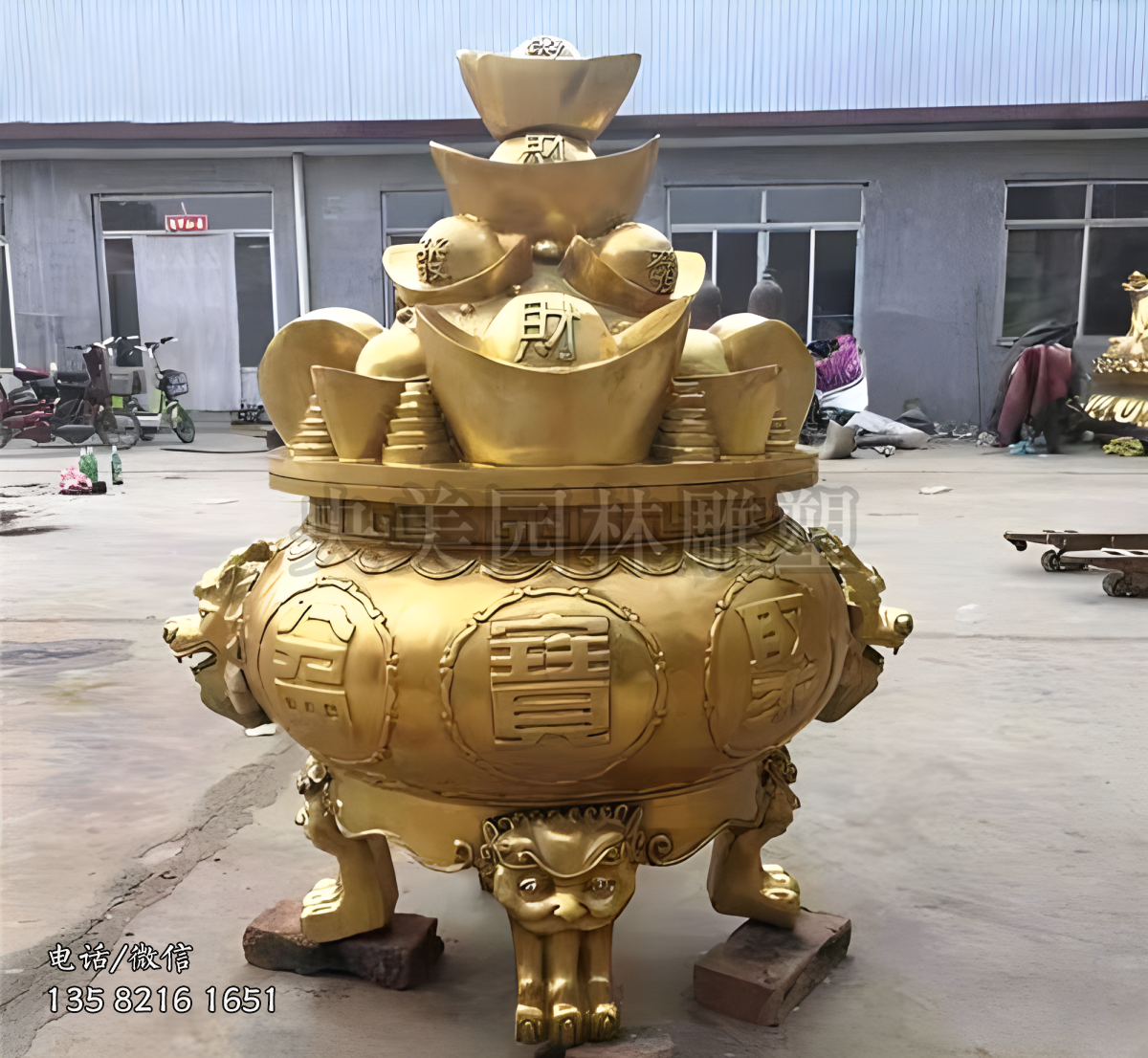 純銅鑄造三足聚寶盆雕塑