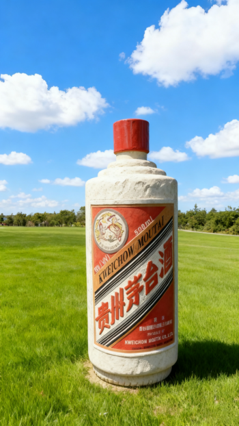 玻璃鋼仿真酒瓶雕塑 (5)