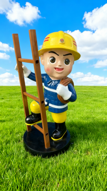 玻璃鋼卡通消防員雕塑 (3)