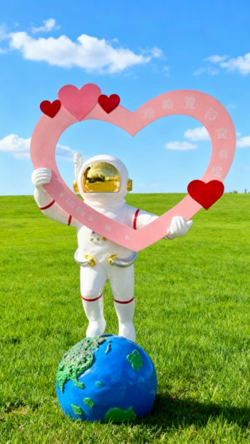 玻璃鋼太空人雕塑 (13)