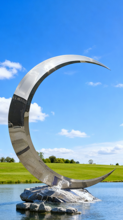 不銹鋼月亮雕塑 (10)