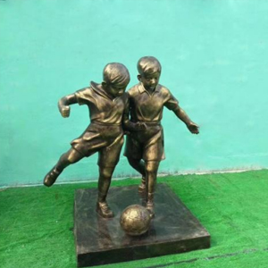 踢足球 玻璃鋼仿銅體育運(yùn)動(dòng)人物 小學(xué)生
