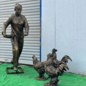 農(nóng)婦喂雞 玻璃鋼